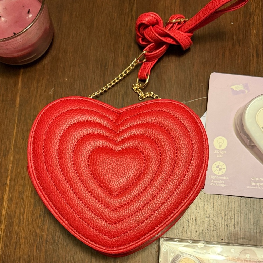Claire's Red Heart Bag with Accessories Set - Picture 2 of 9